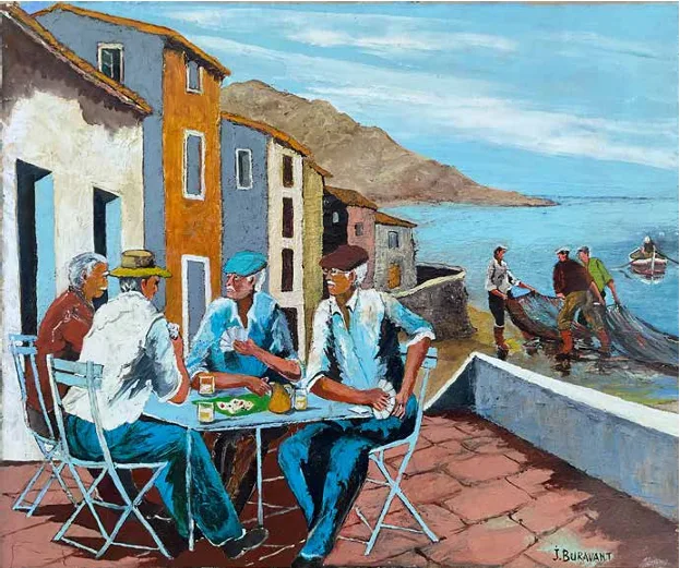 Quatre pêcheurs attablés en terrasse au bord de l'eau, jouant aux cartes, village et collines en arrière-plan.